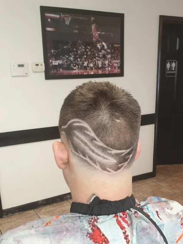 Fade Away Vazquez Barbershop — Barber shop in Panama City